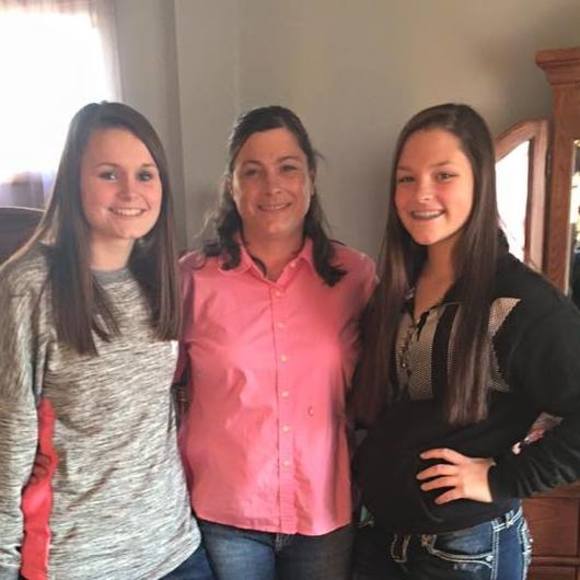 Meet your Posher, Sandy - Picture 1 of 1